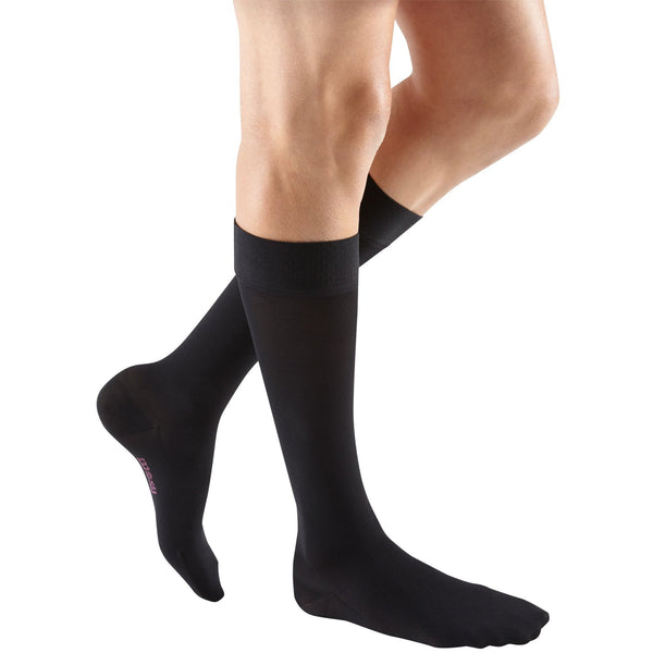 mediven plus, 20-30 mmHg, Calf High w/ Silicone Topband, Closed Toe