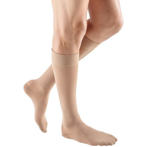 mediven plus, 30-40 mmHg, Calf High w/ Silicone Topband, Closed Toe