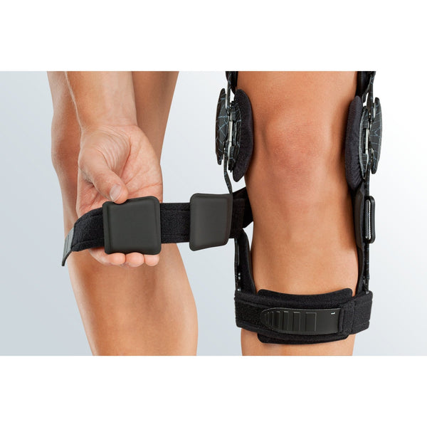 M.4s Comfort knee brace